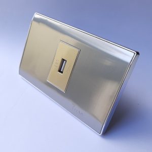 Mặt 1 Ổ Cắm USB Titan Silver